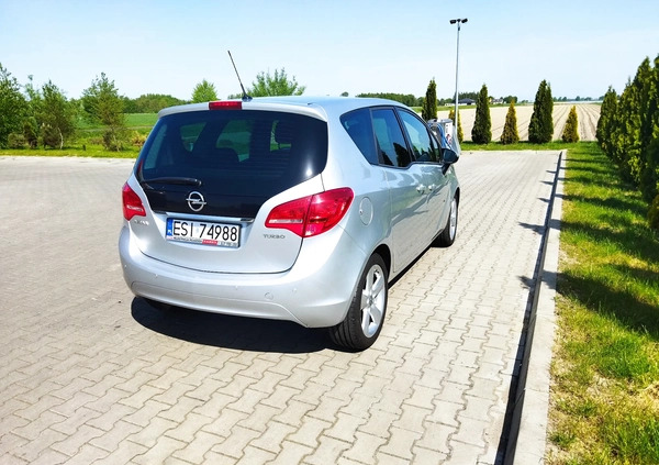 Opel Meriva cena 34900 przebieg: 196000, rok produkcji 2017 z Sieradz małe 46